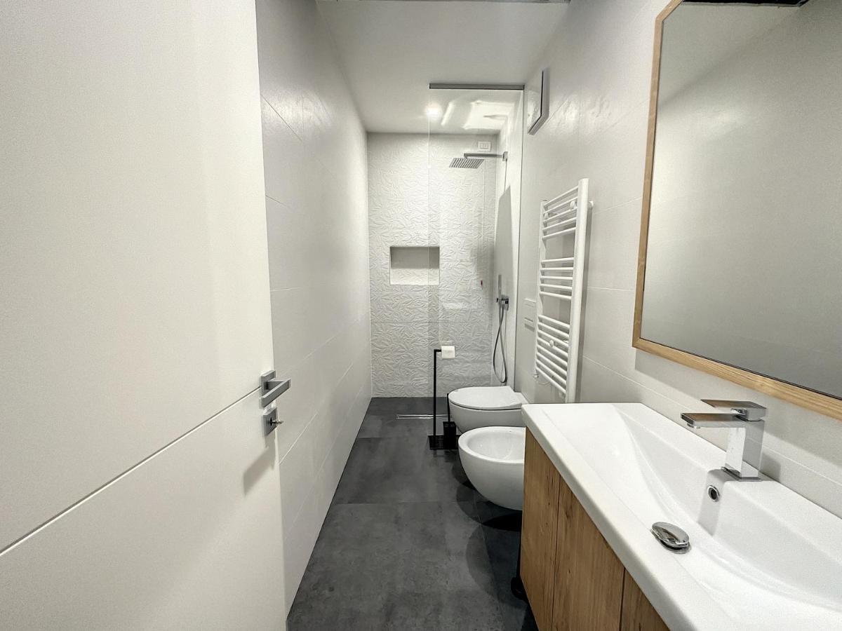ריבה דל גארדה Ad Suite Apartment מראה חיצוני תמונה